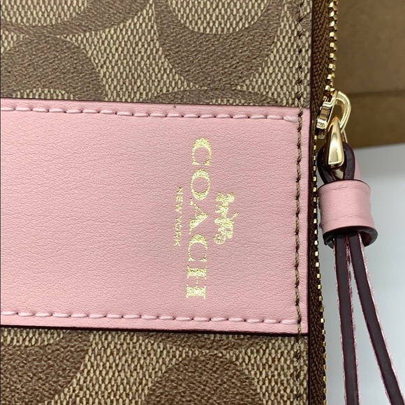 COACH Corner Zip Wristlet In Signature Canvas - Picture 8 of 8
